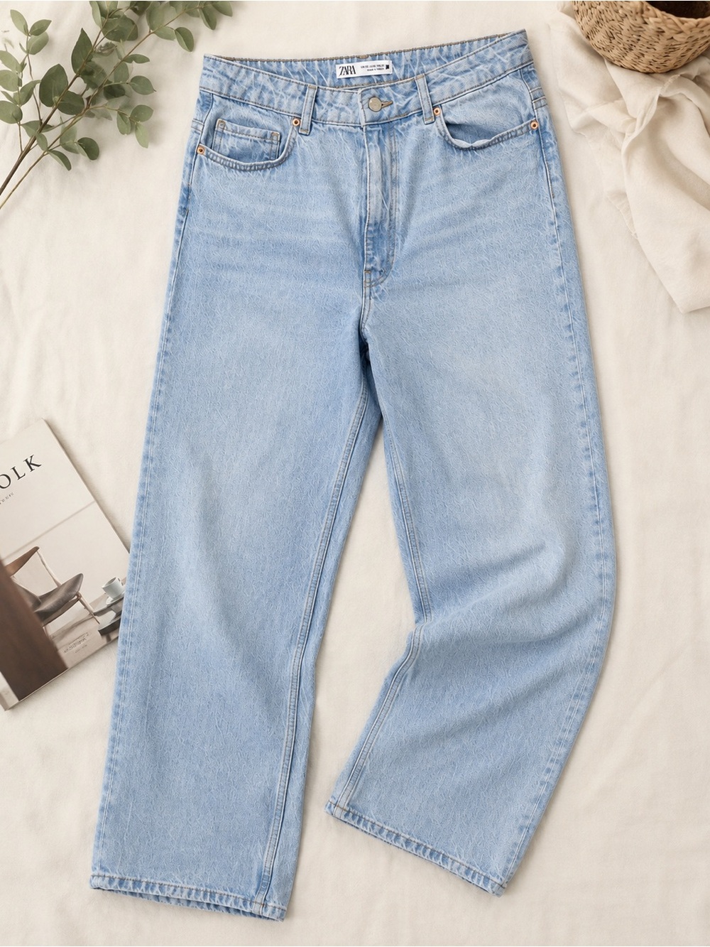 ZARA Light Wash High Rise Wide Leg Jeans Size 10 / EUR 42